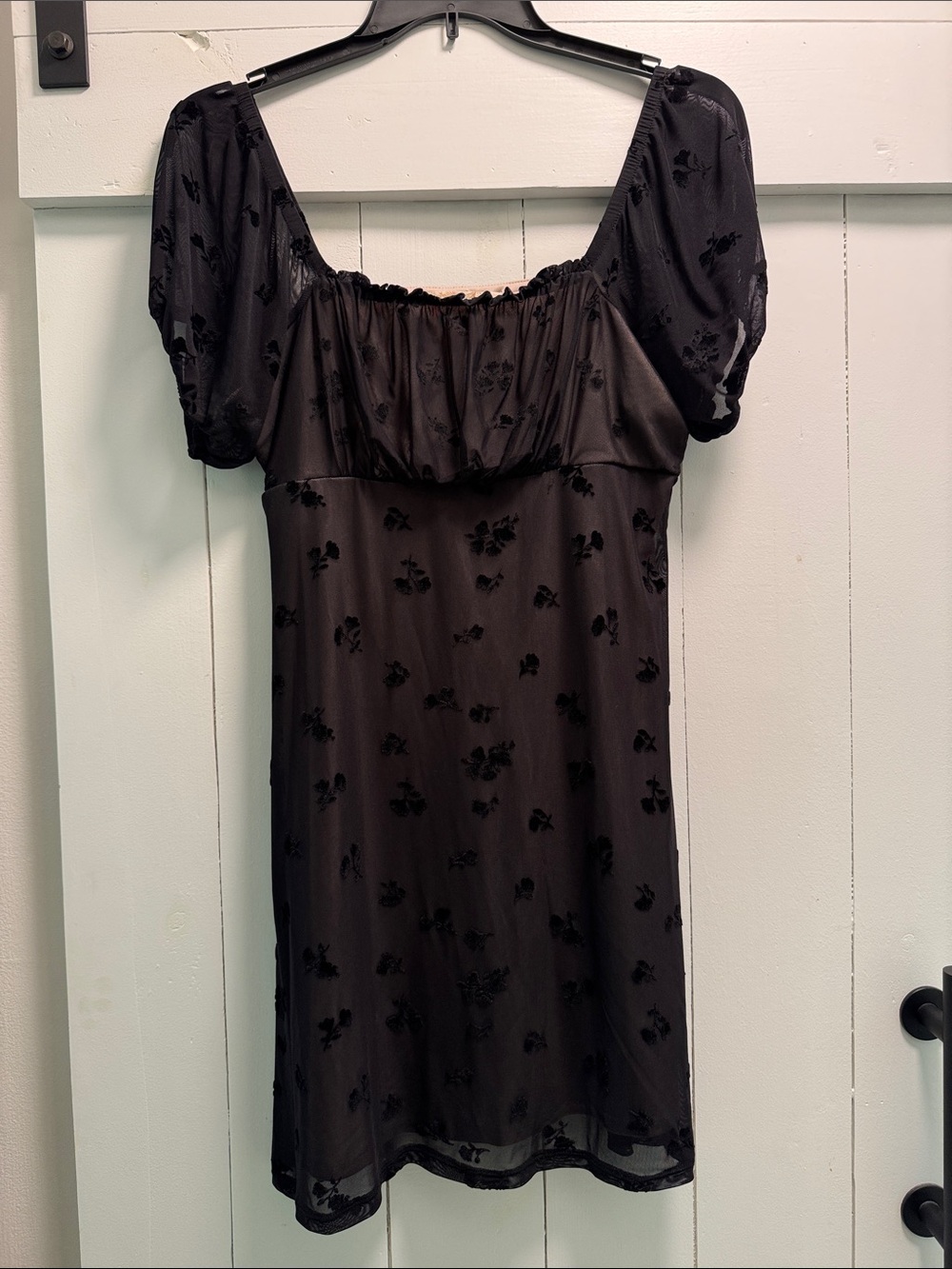 Rewind Black Dress L Large Floral Appliqué Dance Semi Formal Party Cruise